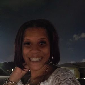 Meet your Posher, Carmel